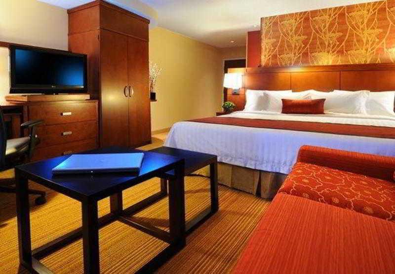 Courtyard Marriott Houston Pearland Hotel Bilik gambar